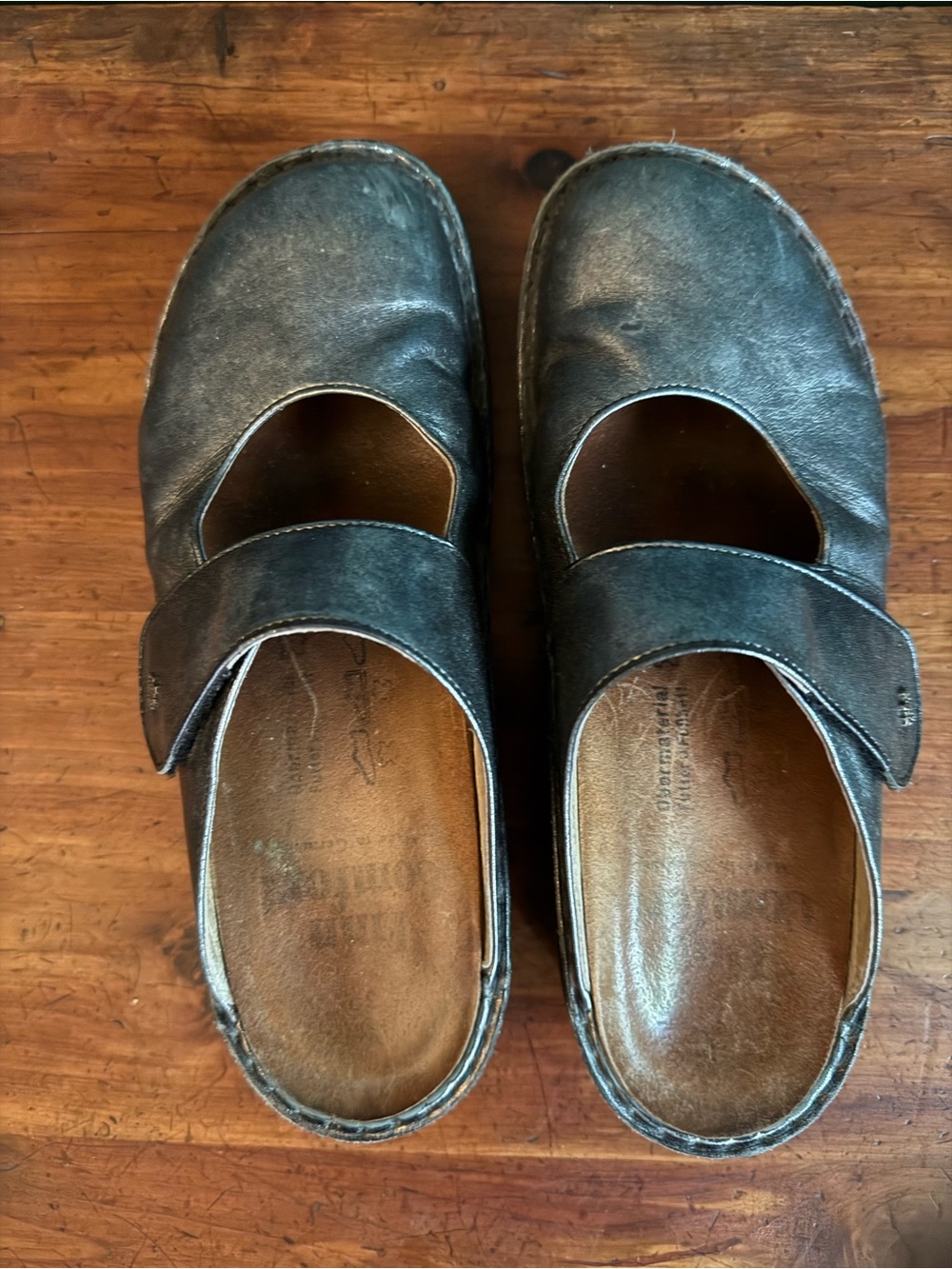 Clarks Black Leather Mary Jane Slip-On Loafers